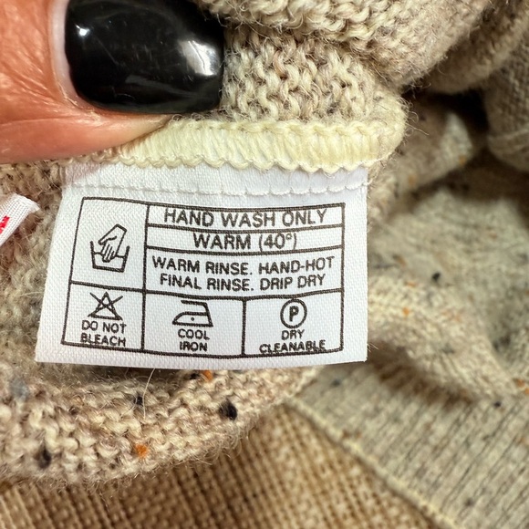IRISH HOMECRAFT 100% Wool Sweater, Youth size large, women's Small - Picture 7 of 13